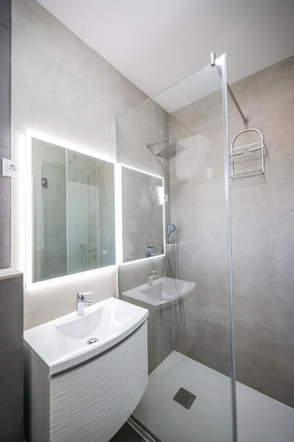 Apartments Marina 佩特坎内 克罗地亚
