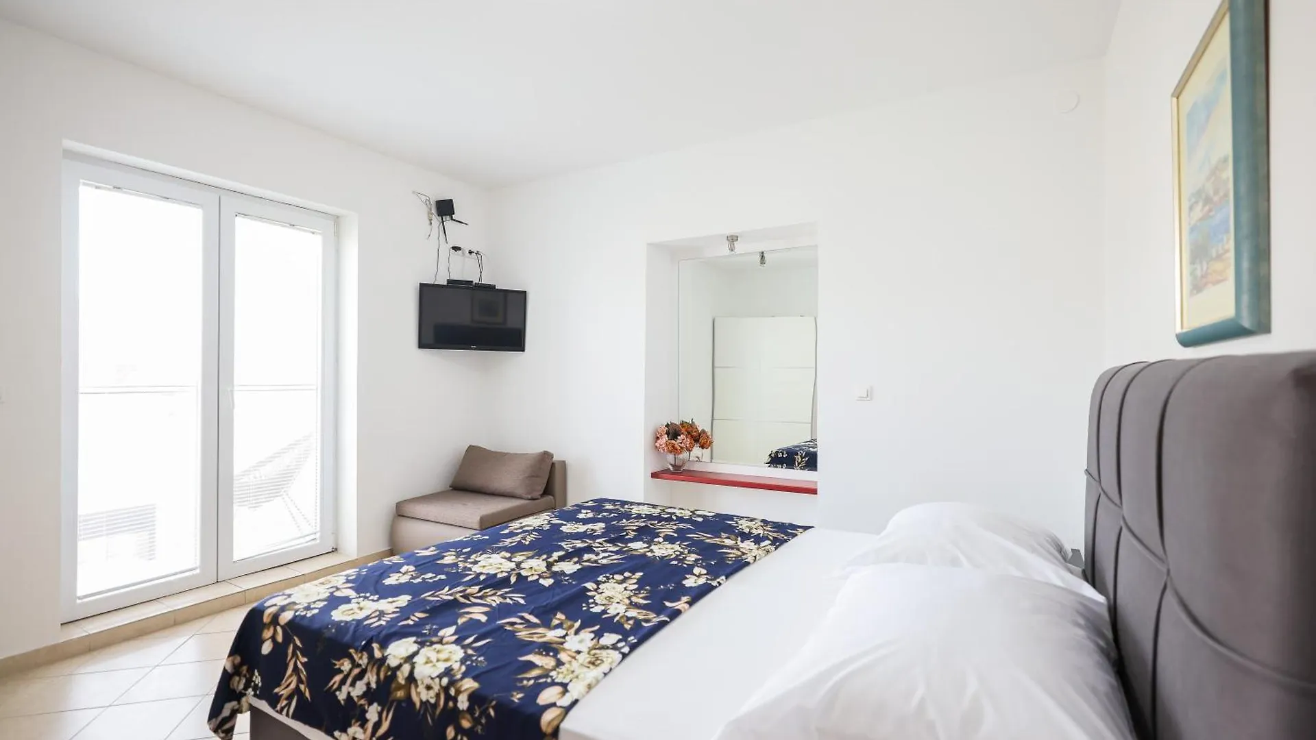 Apartments Marina 佩特坎内